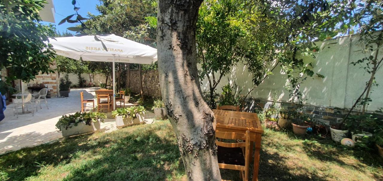 Xho'S Forest Guest House Berat Kültér fotó